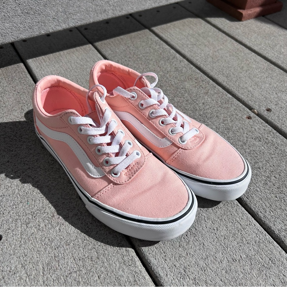 Vans Women's 7.5 Peach Salmon Canvas Skater Casual Sneakers Shoes - Picture 2 of 9